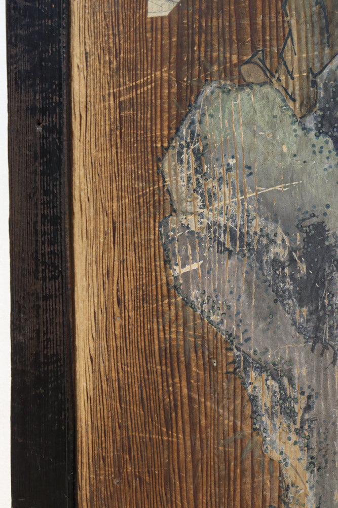 幅888ミリ　二羽の小鳥がもみじの周りで戯れる板絵戸　F8595　在庫1枚