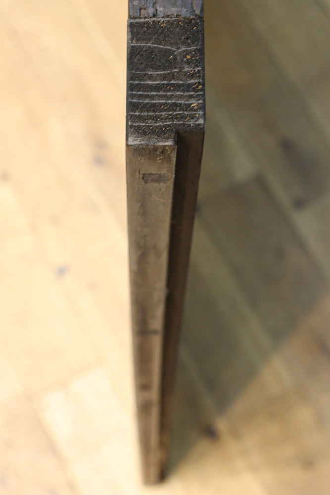 幅888ミリ　二羽の小鳥がもみじの周りで戯れる板絵戸　F8595　在庫1枚