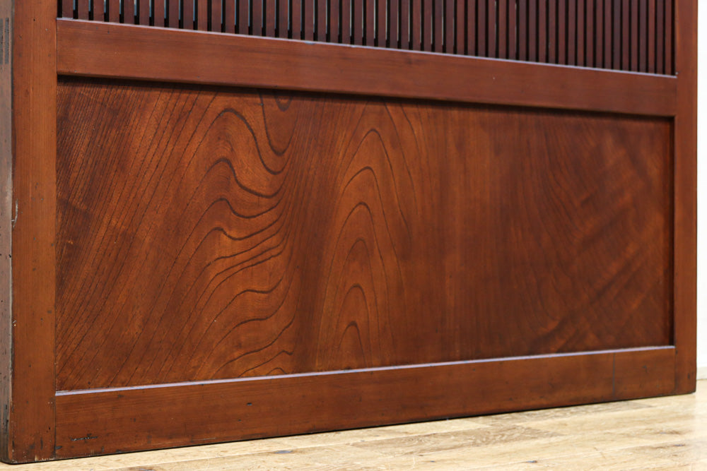 稀少幅1100ミリ　縦格子と結霜ガラスの小窓が上品な幅広大阪格子戸　F8596　在庫4枚