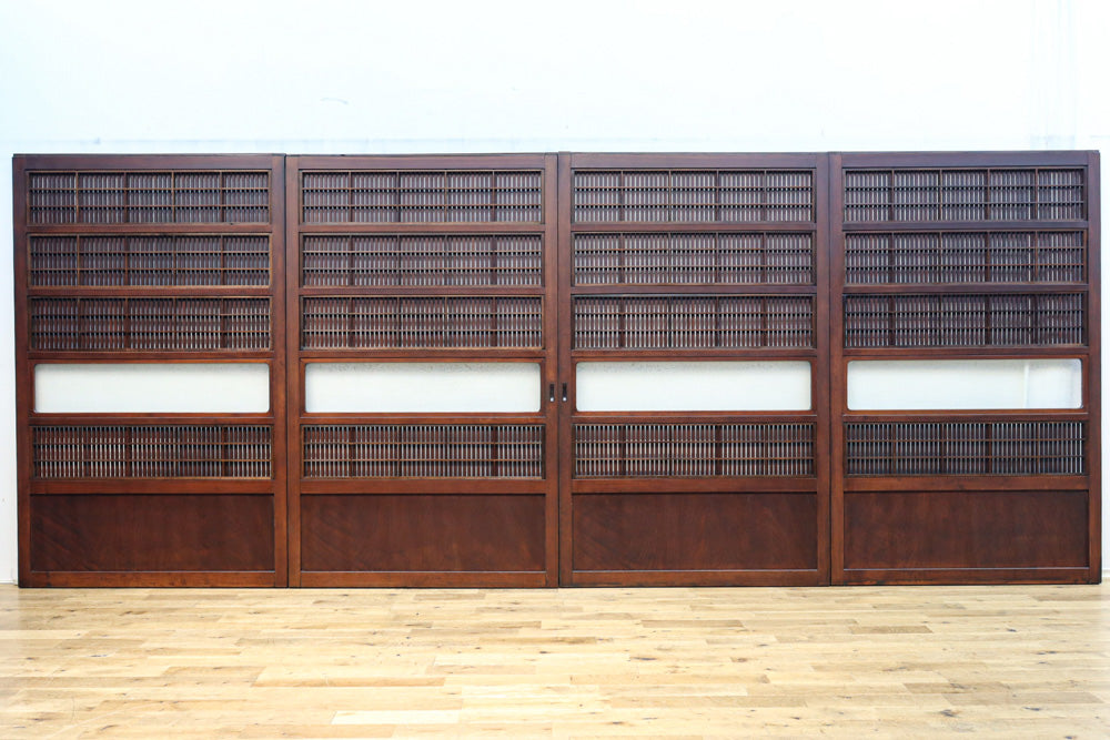 稀少幅1100ミリ　縦格子と結霜ガラスの小窓が上品な幅広大阪格子戸　F8596　在庫4枚