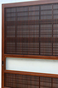 稀少幅1100ミリ　縦格子と結霜ガラスの小窓が上品な幅広大阪格子戸　F8596　在庫4枚