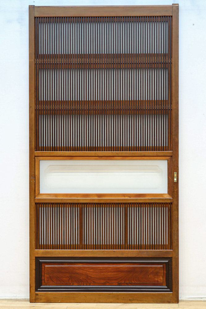 幅885ミリ　繊細な縦格子が美しく並ぶスリガラス入り大阪格子戸　F8597　在庫4枚