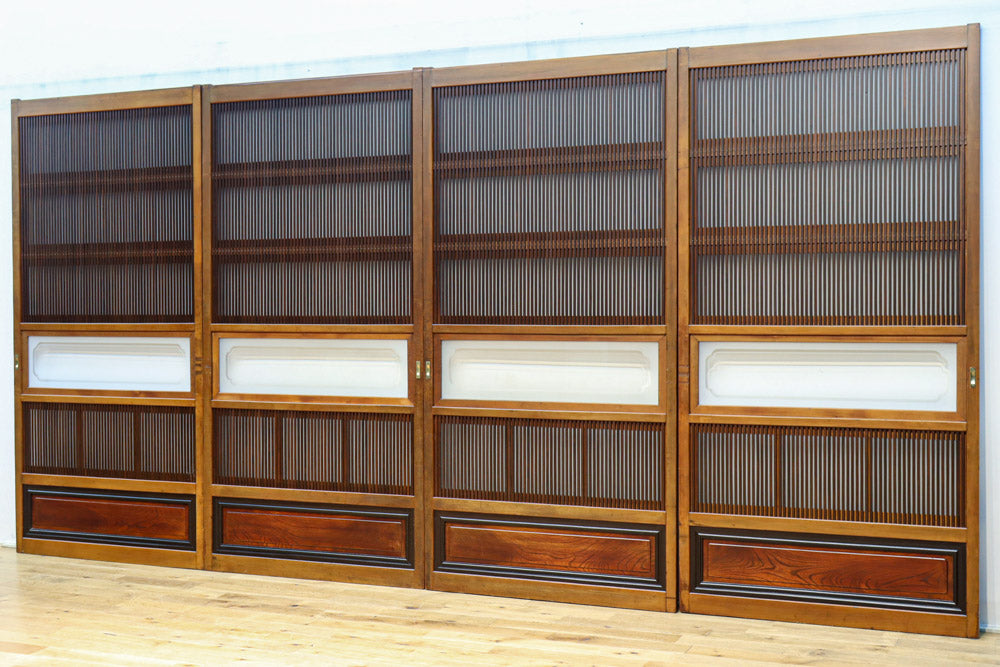 幅885ミリ　繊細な縦格子が美しく並ぶスリガラス入り大阪格子戸　F8597　在庫4枚