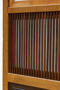 幅885ミリ　繊細な縦格子が美しく並ぶスリガラス入り大阪格子戸　F8597　在庫4枚