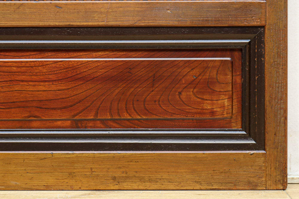 幅885ミリ　繊細な縦格子が美しく並ぶスリガラス入り大阪格子戸　F8597　在庫4枚