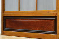 幅885ミリ　繊細な縦格子が美しく並ぶスリガラス入り大阪格子戸　F8597　在庫4枚