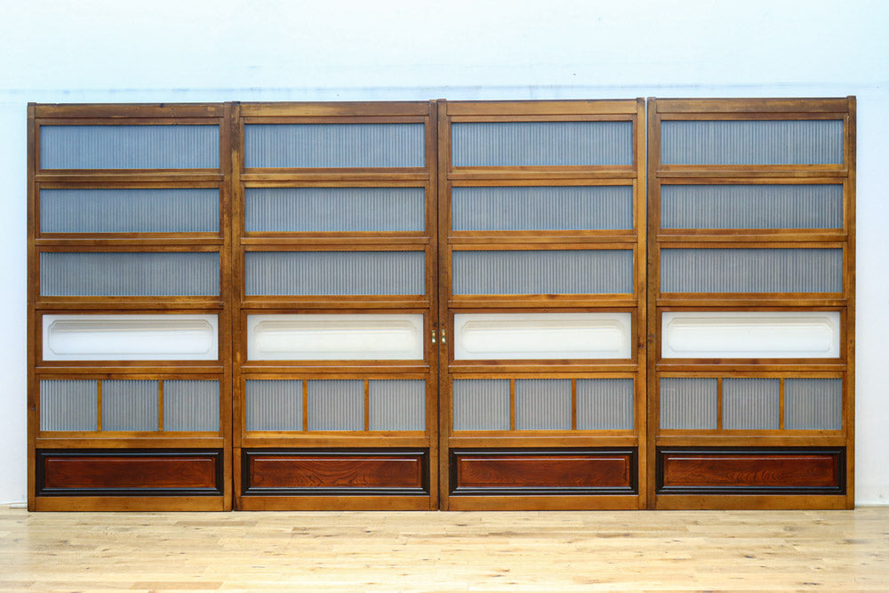 幅885ミリ　繊細な縦格子が美しく並ぶスリガラス入り大阪格子戸　F8597　在庫4枚