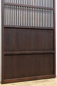 幅897ミリ　面取りされた格子で風合い豊かな格子戸　F8599　在庫1枚