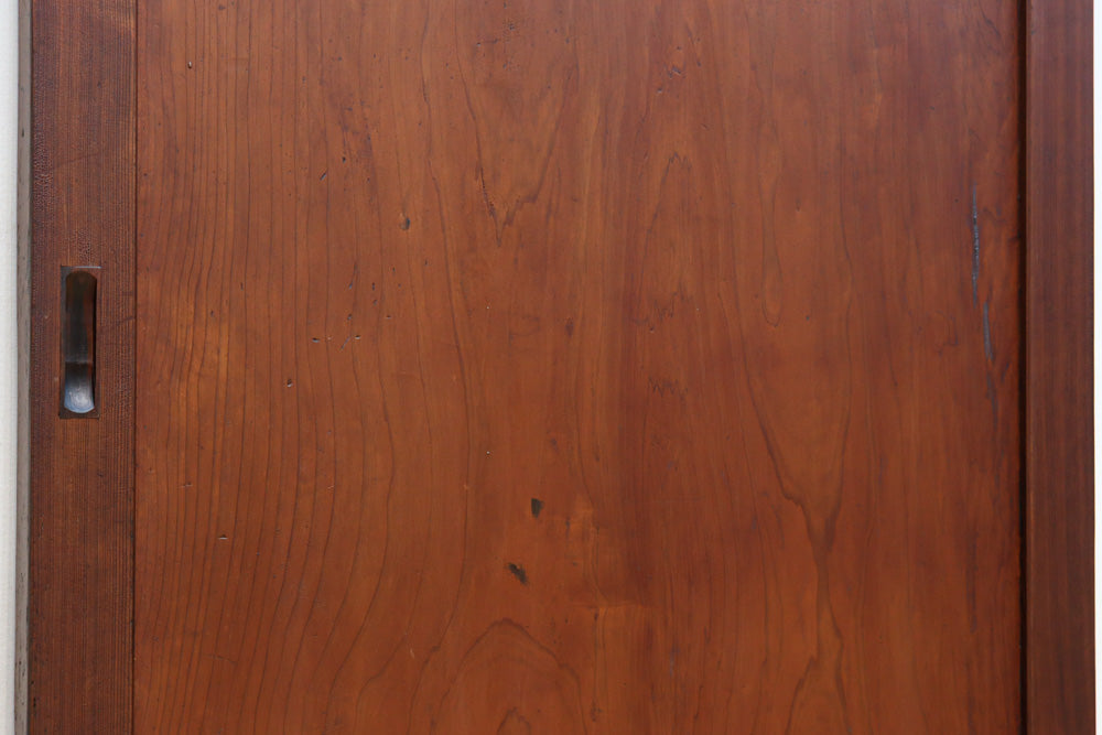 幅898ミリ　温かみのある色艶の気品溢れる一枚杉板戸　F8600　在庫4枚