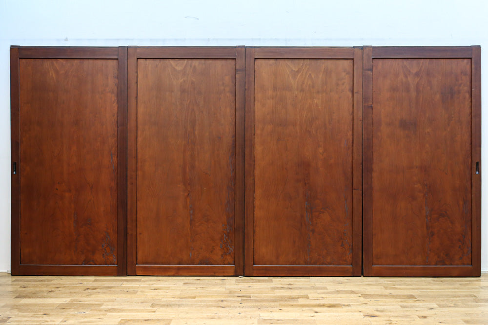 幅898ミリ　温かみのある色艶の気品溢れる一枚杉板戸　F8600　在庫4枚