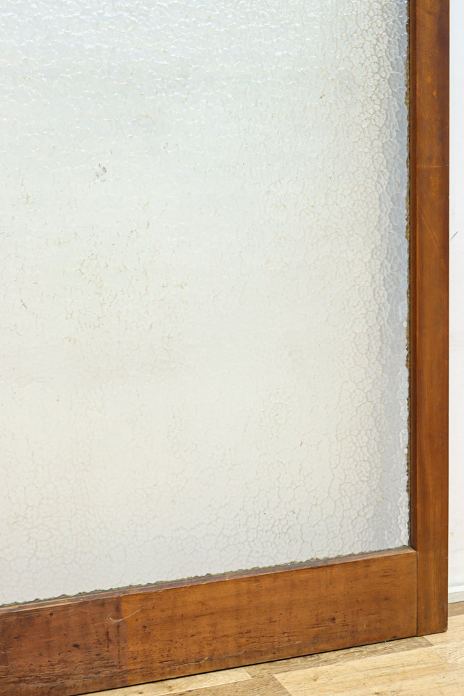 幅883ミリ　大判のプレスガラスで開放感溢れるレトロガラス戸　F8601　在庫4枚