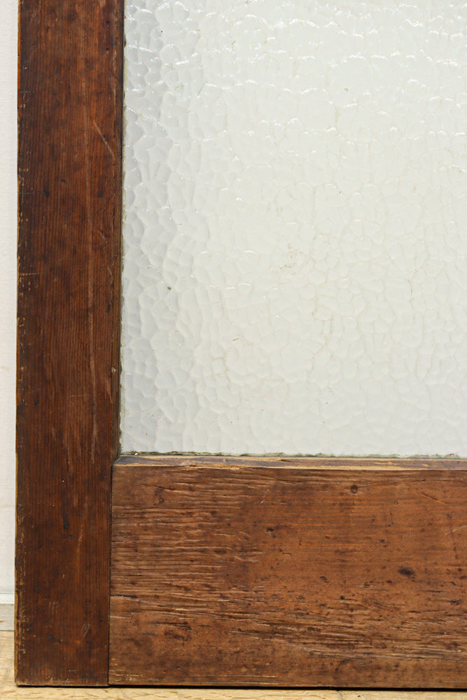 幅883ミリ　大判のプレスガラスで開放感溢れるレトロガラス戸　F8601　在庫4枚