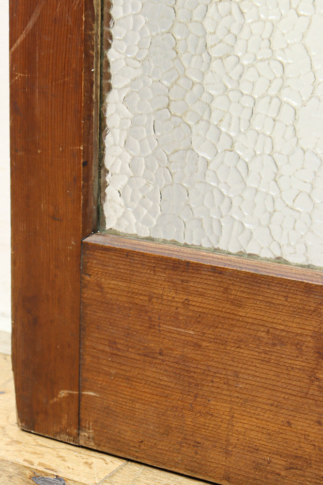 幅883ミリ　大判のプレスガラスで開放感溢れるレトロガラス戸　F8601　在庫4枚