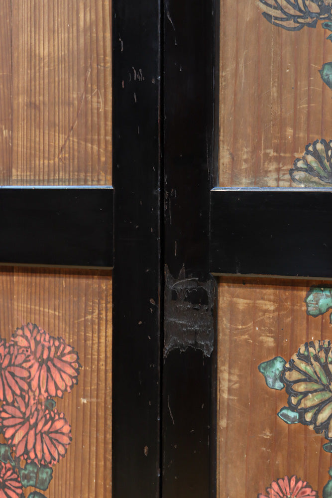 小菊と白梅の花で華やかな板絵戸セット　F8602a　在庫2枚1組