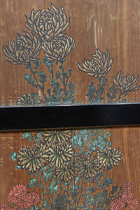 小菊と白梅の花で華やかな板絵戸セット　F8602a　在庫2枚1組