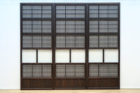 幅668ミリ　スリム幅!! 繊細な格子と幾何学模様の型ガラスが華やかな大阪格子戸　F8604　在庫3枚