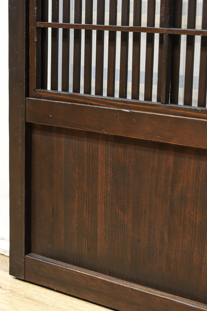 幅668ミリ　スリム幅!! 繊細な格子と幾何学模様の型ガラスが華やかな大阪格子戸　F8604　在庫3枚