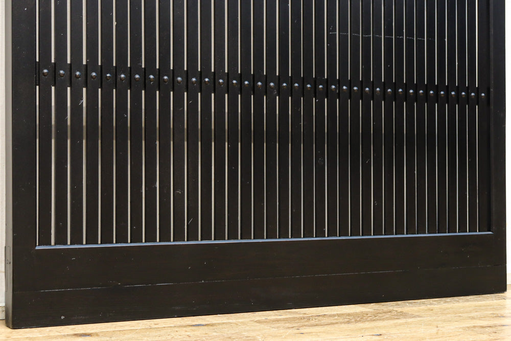 幅953ミリ　平格子が美しく並ぶ全面幅広格子戸　F8606　在庫1枚