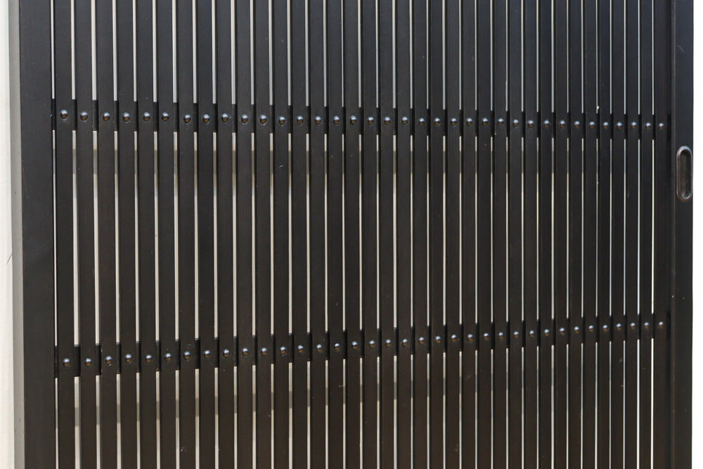 幅953ミリ　平格子づくりで風格のある全面幅広格子戸　F8607　在庫3枚