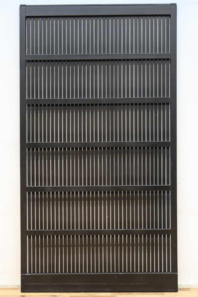 幅953ミリ　平格子づくりで風格のある全面幅広格子戸　F8607　在庫3枚