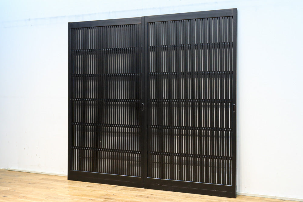 幅953ミリ　平格子づくりで風格のある全面幅広格子戸　F8607　在庫3枚