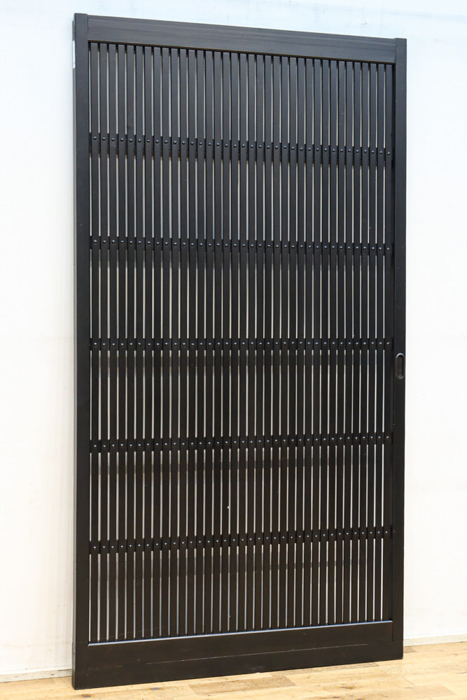 幅953ミリ　平格子づくりで風格のある全面幅広格子戸　F8607　在庫3枚