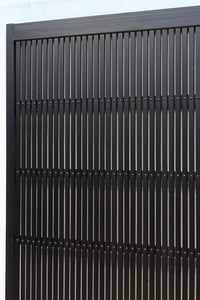 幅953ミリ　平格子づくりで風格のある全面幅広格子戸　F8607　在庫3枚