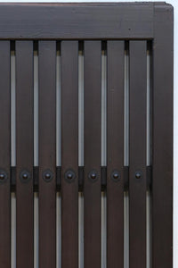 968ミリ　凛とした佇まいの全面平格子戸　F8608　在庫4枚