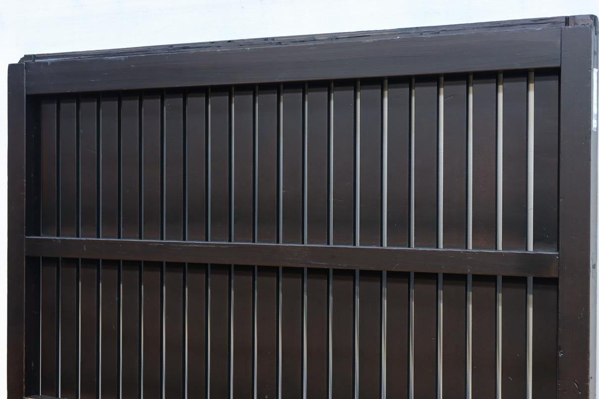 968ミリ　凛とした佇まいの全面平格子戸　F8608　在庫4枚