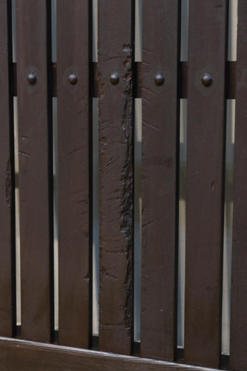 968ミリ　凛とした佇まいの全面平格子戸　F8608　在庫4枚