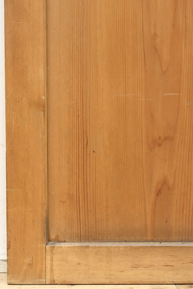 稀少幅707ミリ　穏やかな杢目が映えるスリム板戸　F8611　在庫3枚