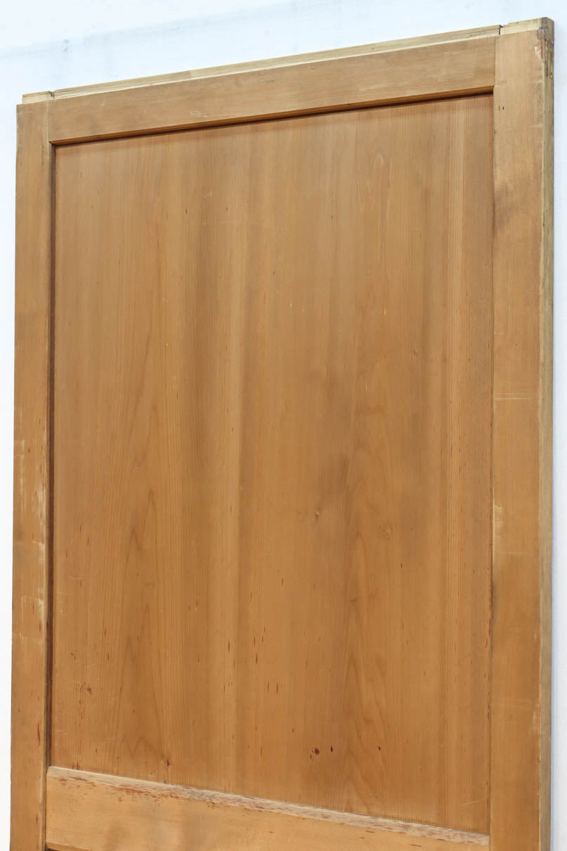 稀少幅707ミリ　穏やかな杢目が映えるスリム板戸　F8611　在庫3枚
