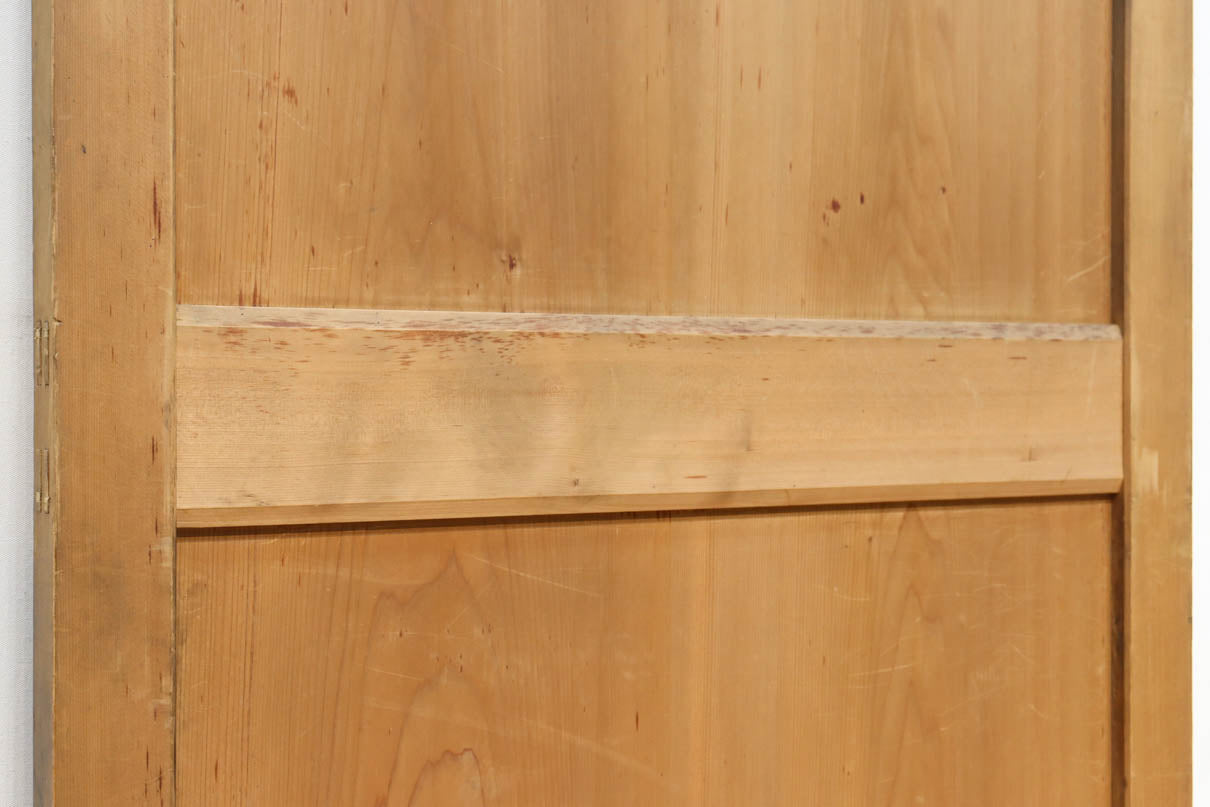 稀少幅707ミリ　穏やかな杢目が映えるスリム板戸　F8611　在庫3枚