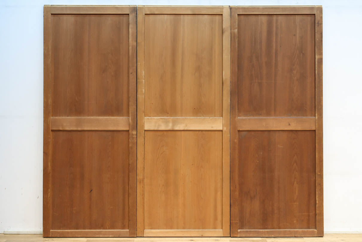 稀少幅707ミリ　穏やかな杢目が映えるスリム板戸　F8611　在庫3枚