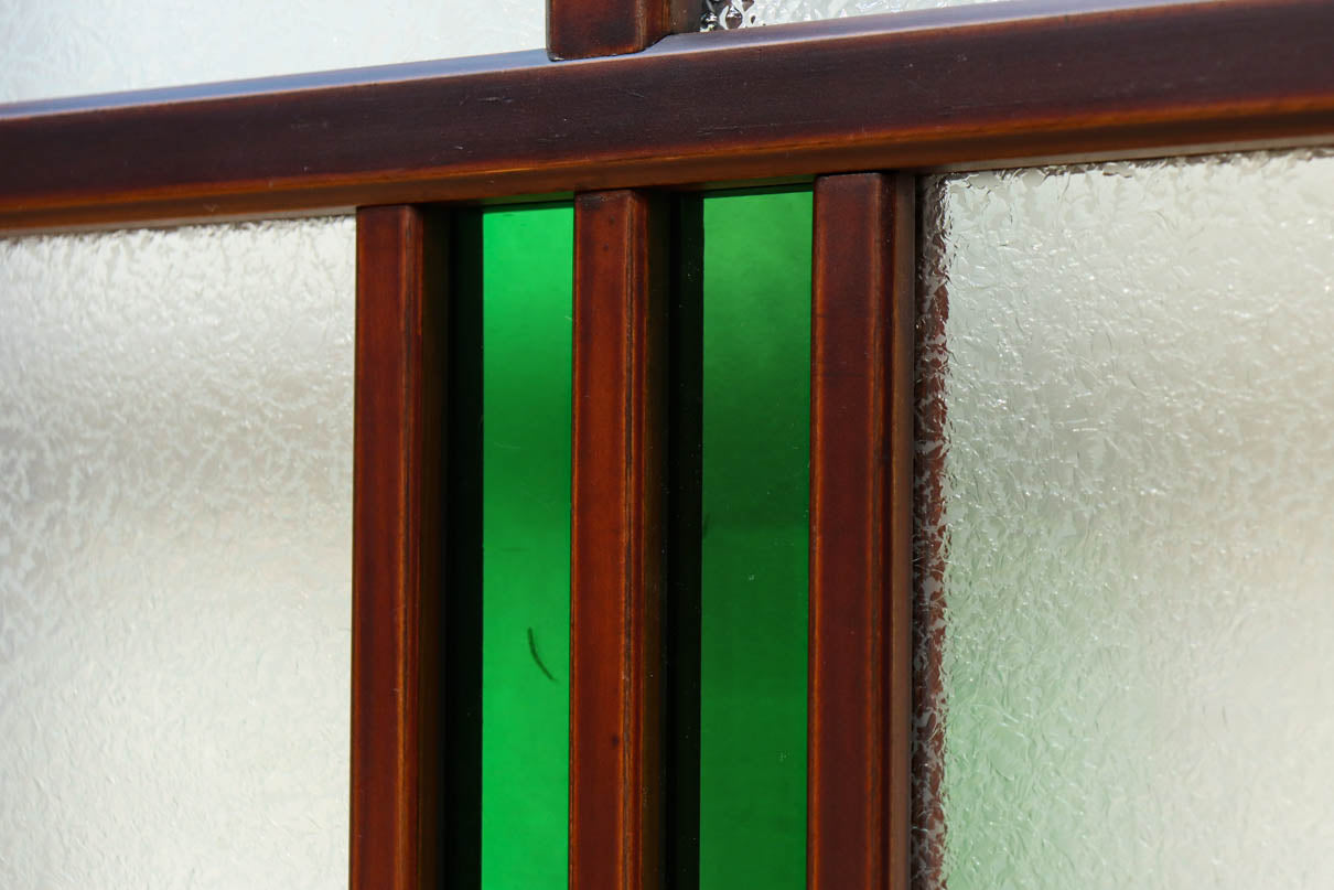 昭和レトロ!! 色ガラスの配色が爽やかなガラス戸　F8613　在庫2枚