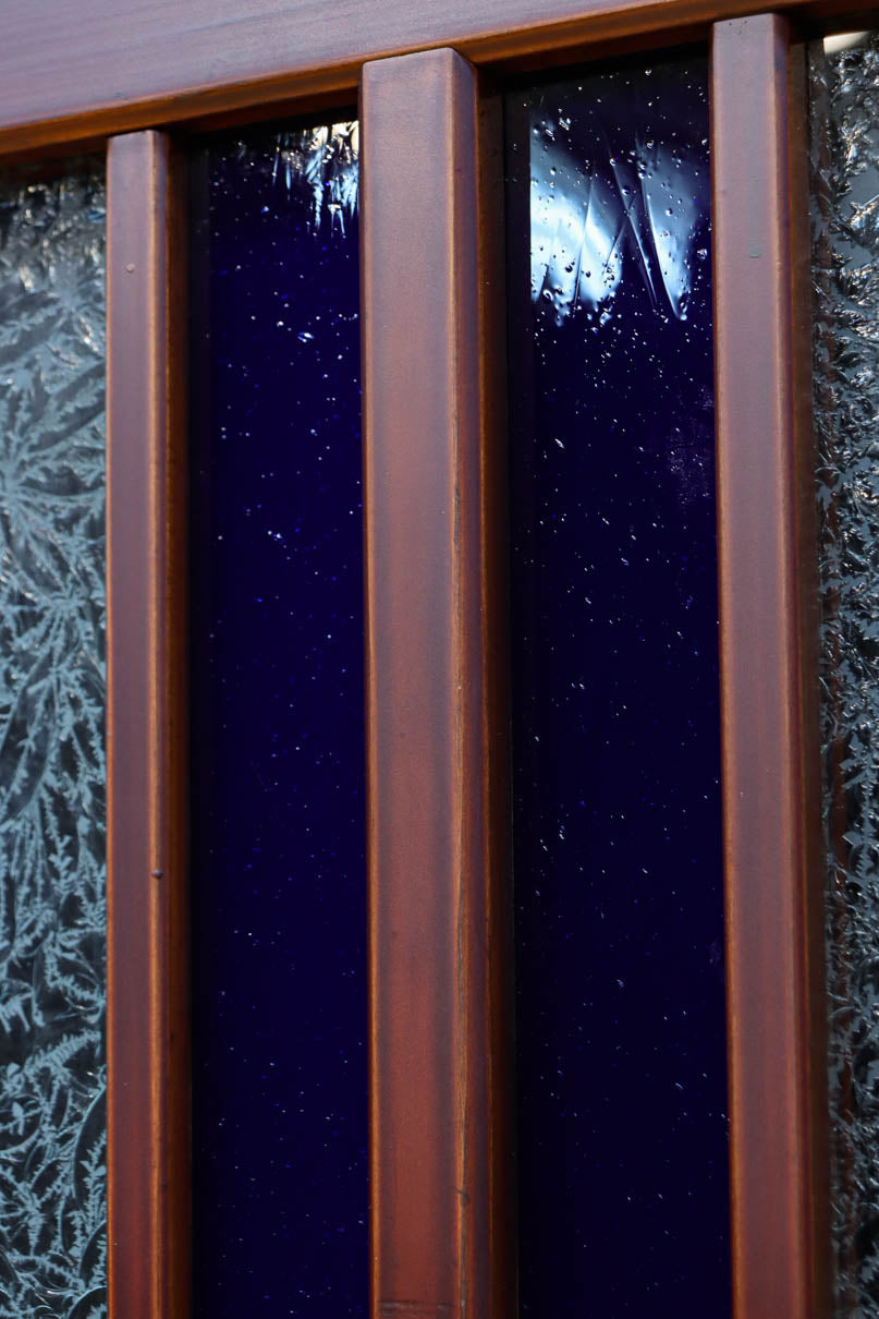 昭和レトロ!! 色ガラスの配色が爽やかなガラス戸　F8613　在庫2枚