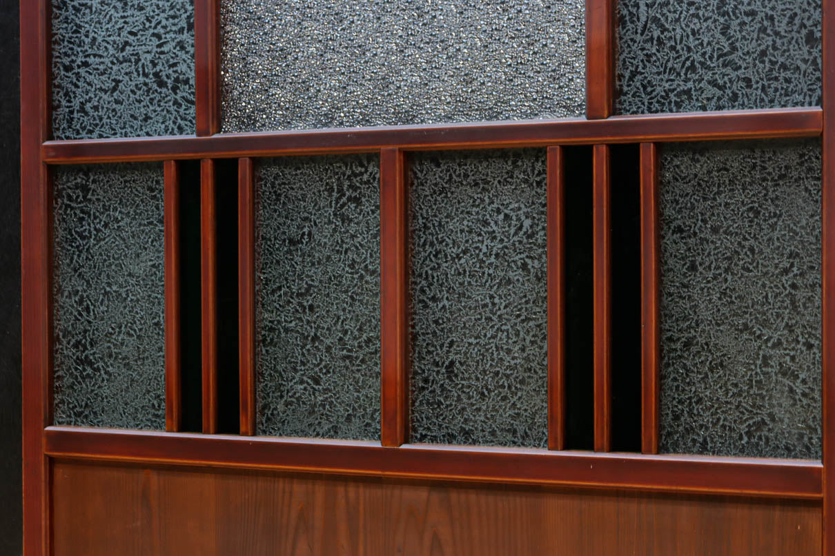 昭和レトロ!! 色ガラスの配色が爽やかなガラス戸　F8613　在庫2枚