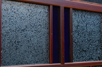 昭和レトロ!! 色ガラスの配色が爽やかなガラス戸　F8613　在庫2枚