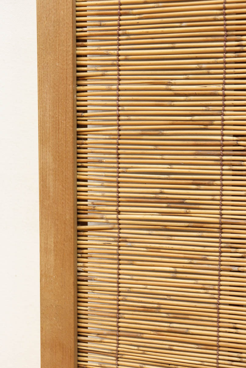 幅673ミリ　スリム幅!! 縁起の良い松鷹の彫刻が風情漂う簾戸　F8614　在庫8枚