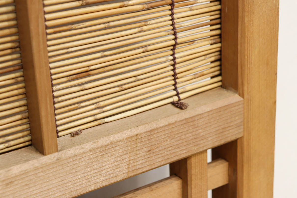 幅673ミリ　スリム幅!! 縁起の良い松鷹の彫刻が風情漂う簾戸　F8614　在庫8枚