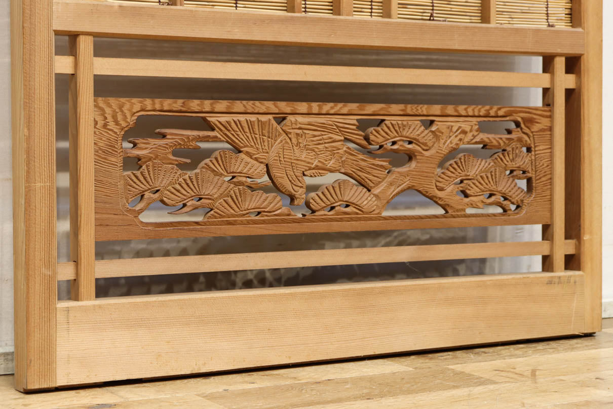 幅673ミリ　スリム幅!! 縁起の良い松鷹の彫刻が風情漂う簾戸　F8614　在庫8枚