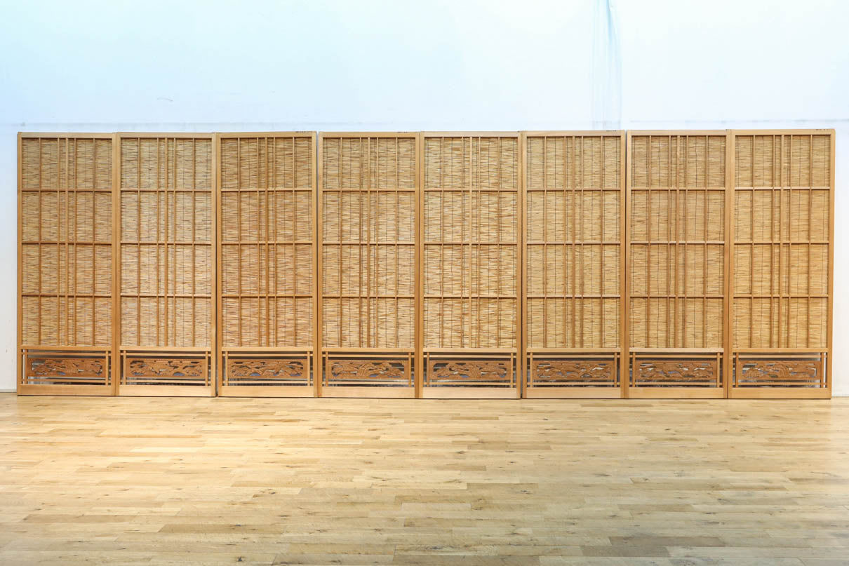 幅673ミリ　スリム幅!! 縁起の良い松鷹の彫刻が風情漂う簾戸　F8614　在庫8枚