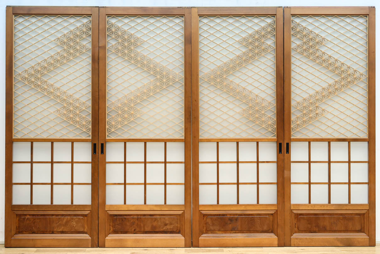 幅670ミリ　麻の葉組子が絢爛な眺めを描くガラス戸セット　F8615　在庫2枚二組