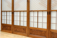 幅670ミリ　麻の葉組子が絢爛な眺めを描くガラス戸セット　F8615　在庫2枚二組