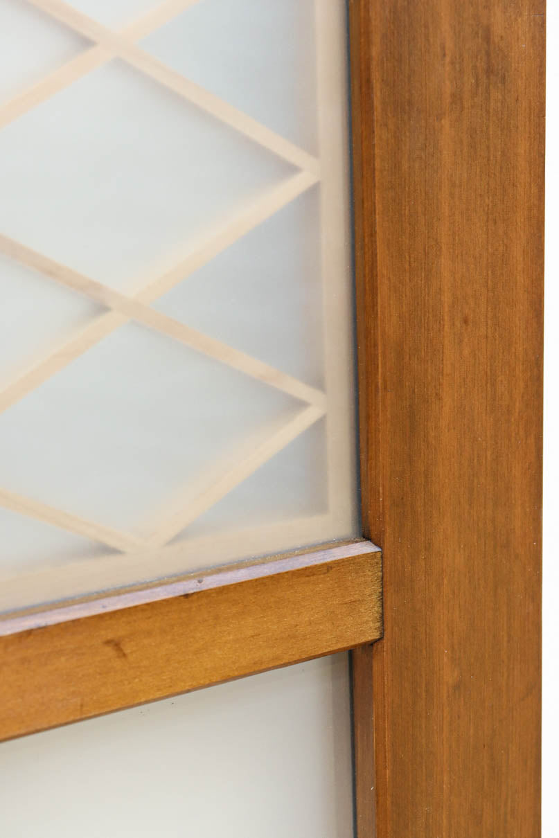 幅670ミリ　麻の葉組子が絢爛な眺めを描くガラス戸セット　F8615　在庫2枚二組