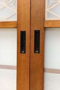 幅670ミリ　麻の葉組子が絢爛な眺めを描くガラス戸セット　F8615　在庫2枚二組