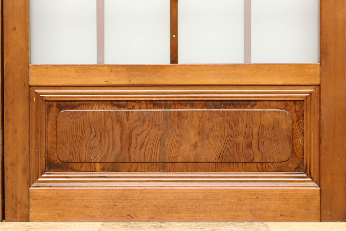 幅670ミリ　麻の葉組子が絢爛な眺めを描くガラス戸セット　F8615　在庫2枚二組