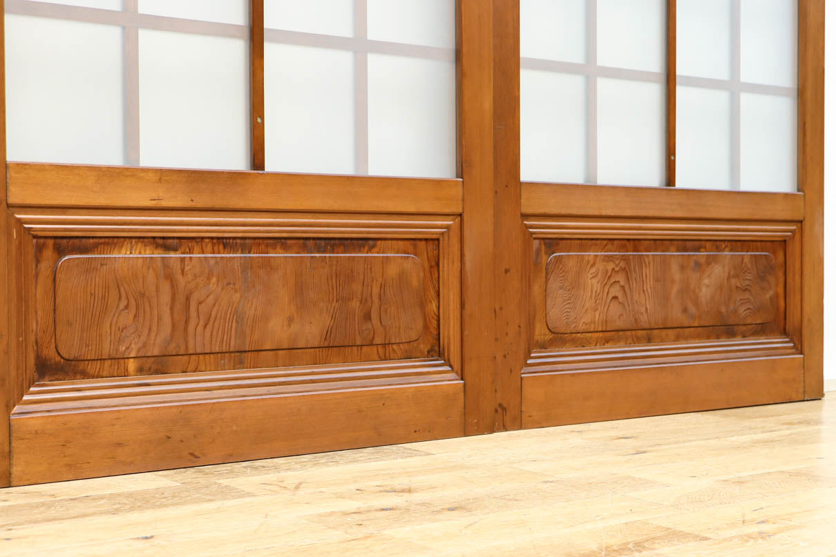 幅670ミリ　麻の葉組子が絢爛な眺めを描くガラス戸セット　F8615　在庫2枚二組