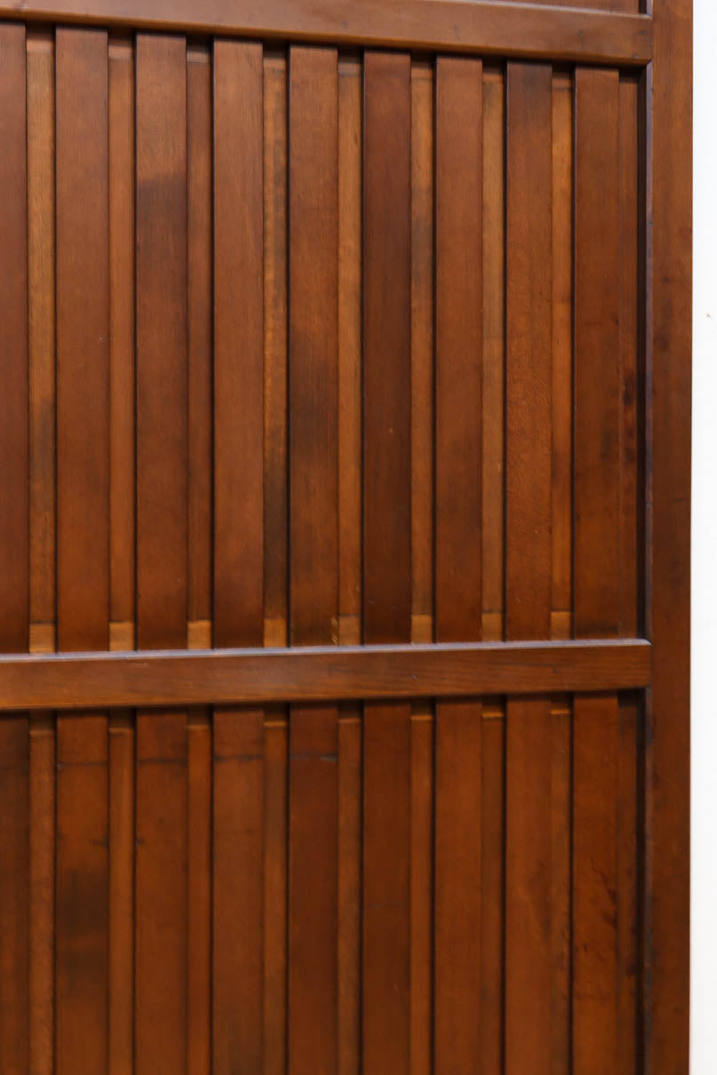 幅930ミリ　穏やかな色彩で風情溢れる無双板戸　F8616　在庫3枚