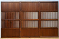 幅930ミリ　穏やかな色彩で風情溢れる無双板戸　F8616　在庫3枚